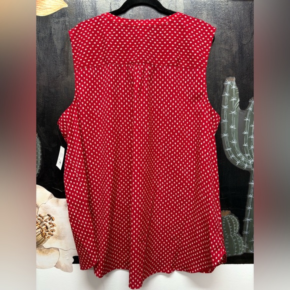 CROFT & BARROW Cut off sleeve blouse - Picture 4 of 10